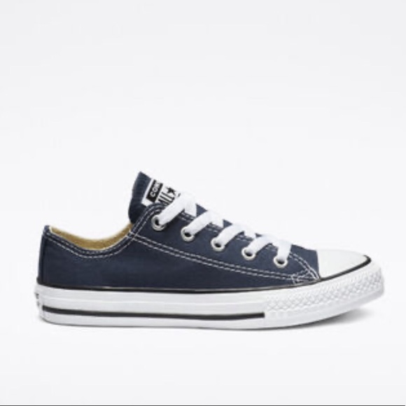 navy chucks